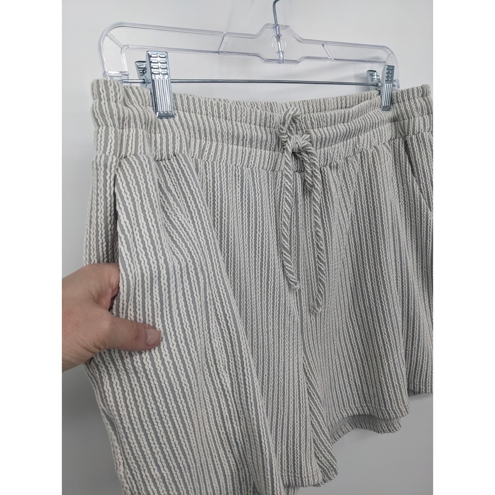 Baltic Born Cream Striped Lounge Shorts XL Drawstring Comfort Casual Neutral NWT - Picture 2 of 9